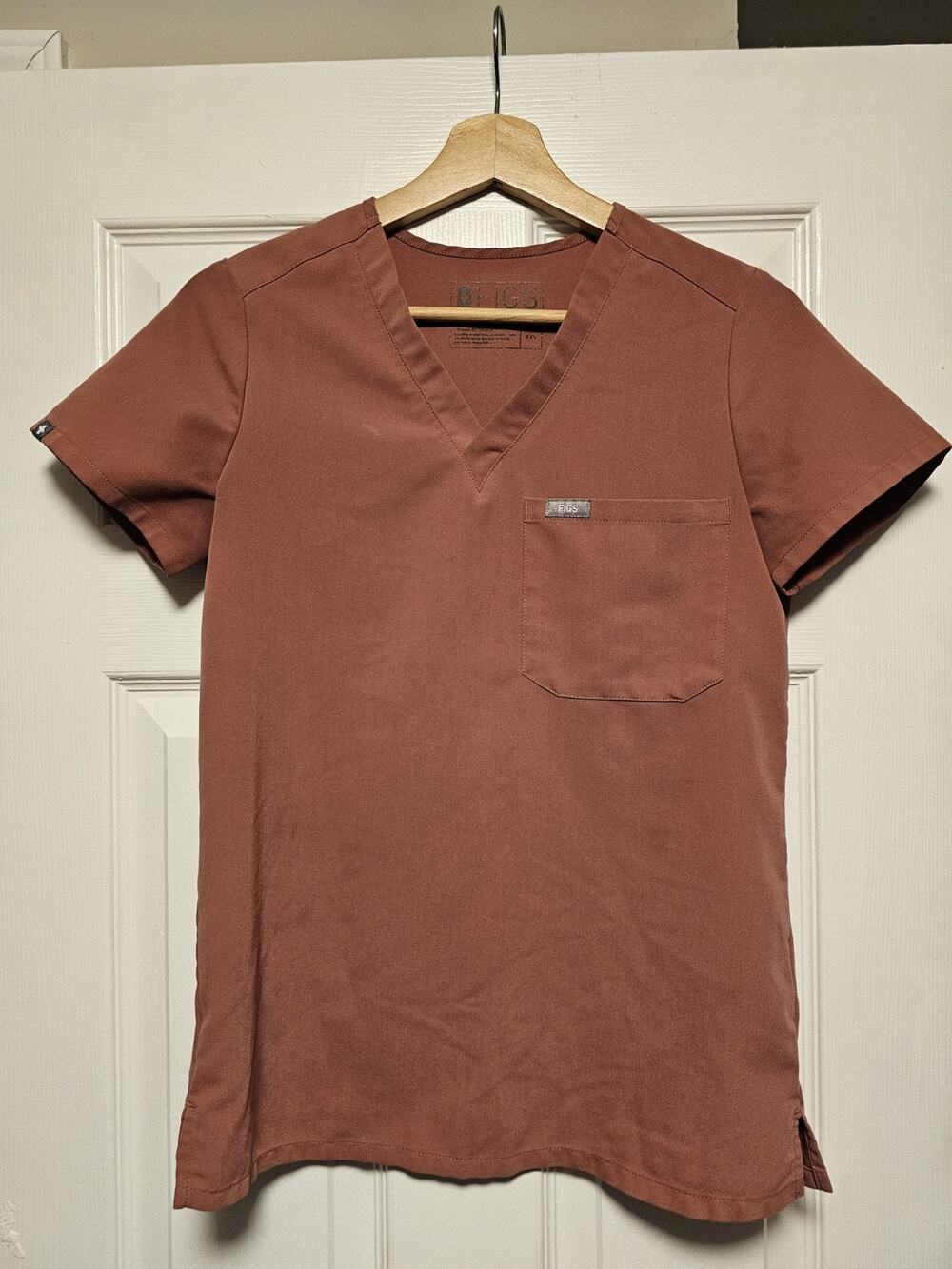 FIGS Limited Edition Coral Caterina One Pocket Scrub Top, Women’s Size XXS